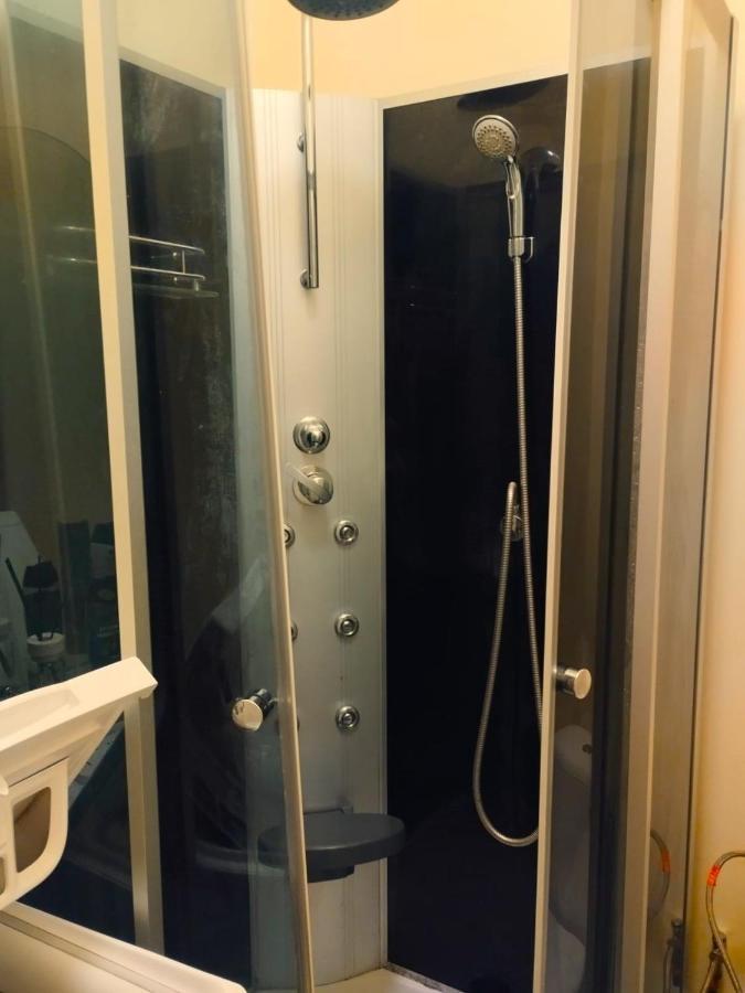 Klusais Centrs Apartamento *